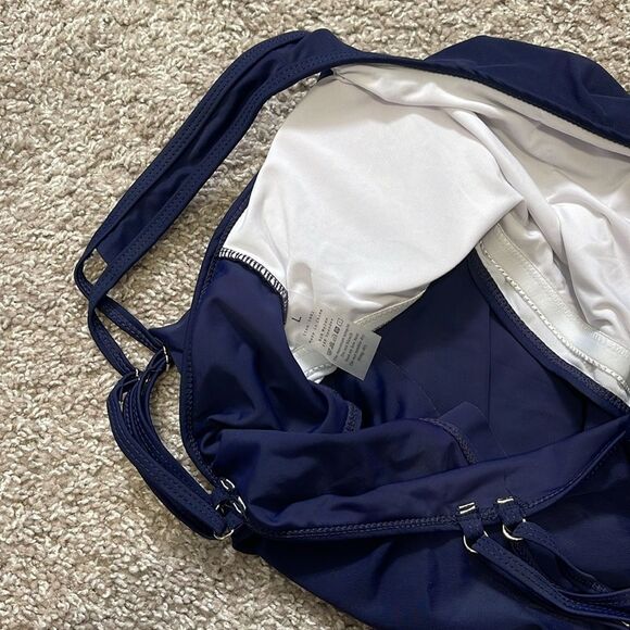 Women’s two piece bathing suit! - Picture 5 of 5